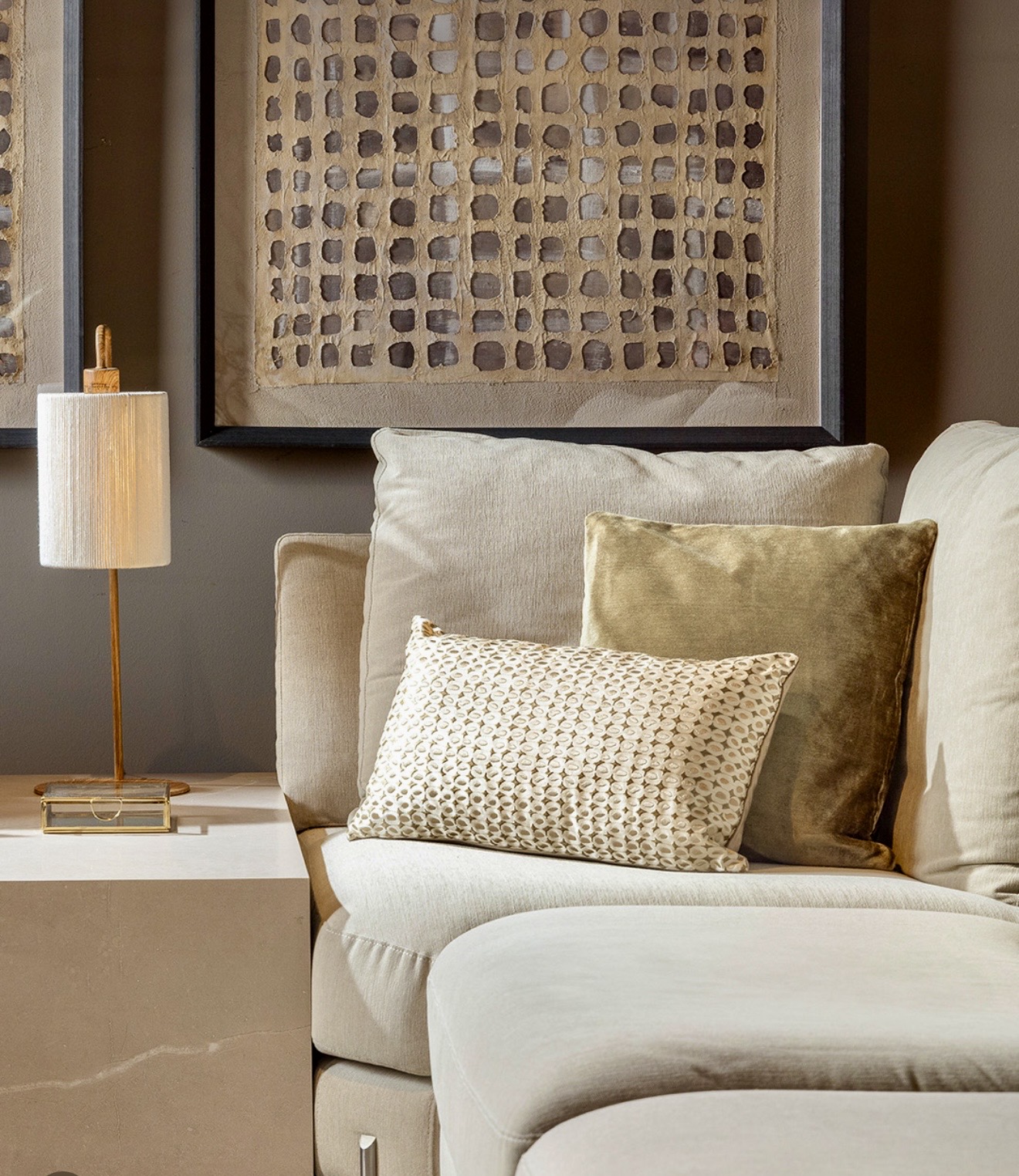 Cushions & Plaids